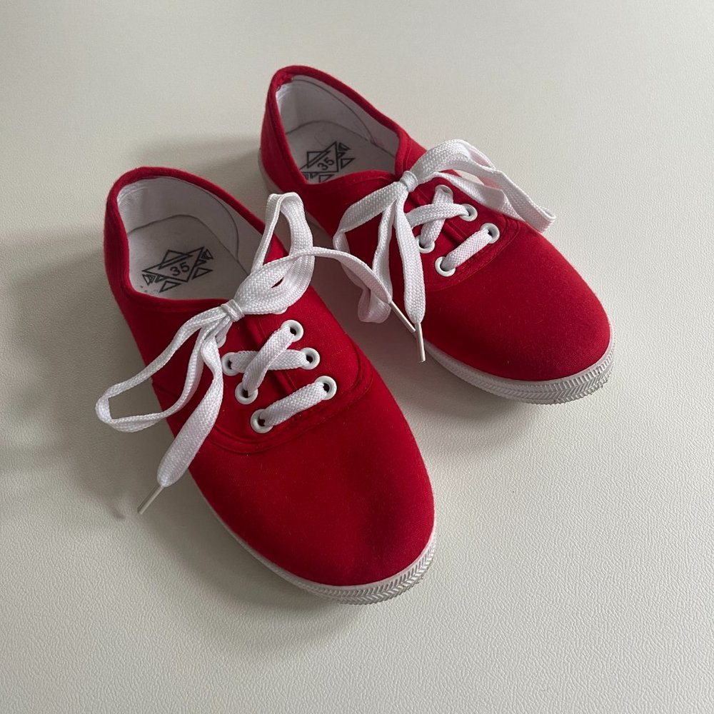 Women's Red Canvas Lace-up Shoes Sz 5 - Picture 3 of 7